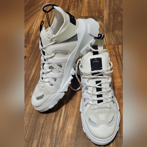 Unisex MCQ by Alexander McQueen Orbyt Descender sz 9 - Picture 7 of 17